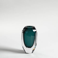 Cuba Hand-Cut Crystal Vase Medium Cuba Hand-Cut Crystal Vase Medium