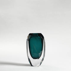 Cuba Hand-Cut Crystal Vase Medium Cuba Hand-Cut Crystal Vase Medium