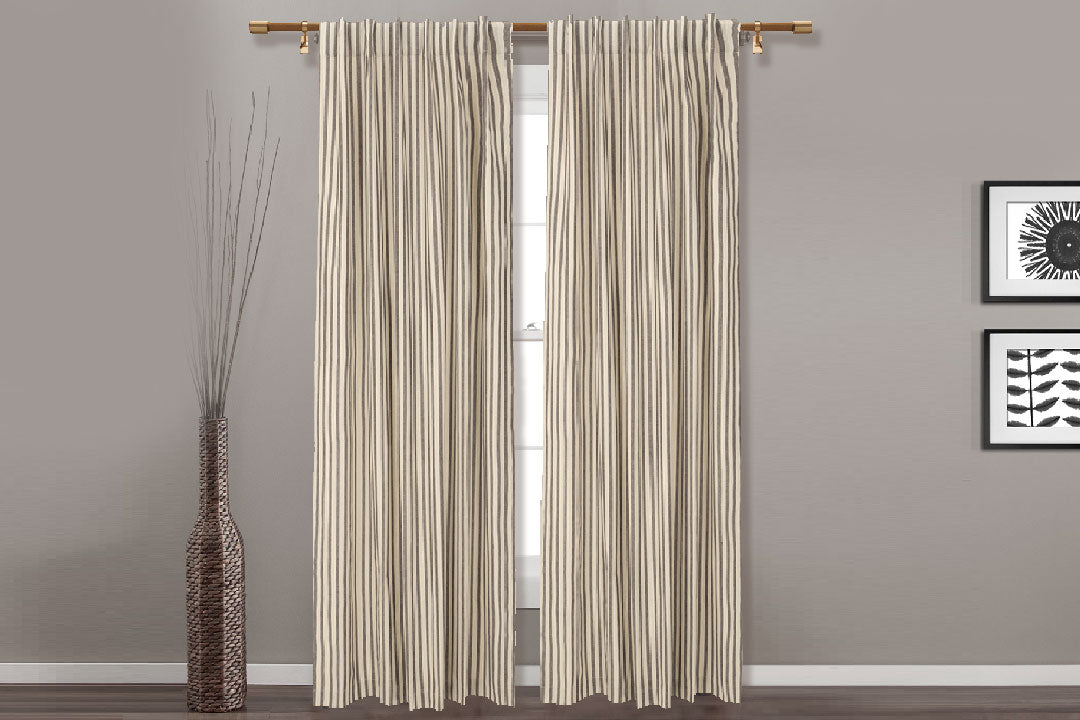 Curtains_mobile