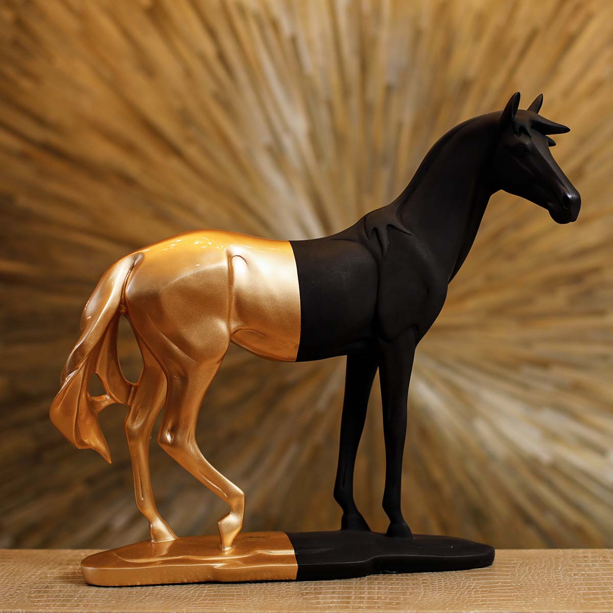 Cavallo Horse Sculpture Black & Gold
