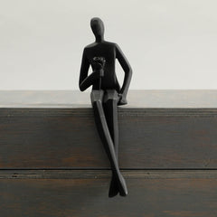 Brie 7 Lady Set Sculpture Black
