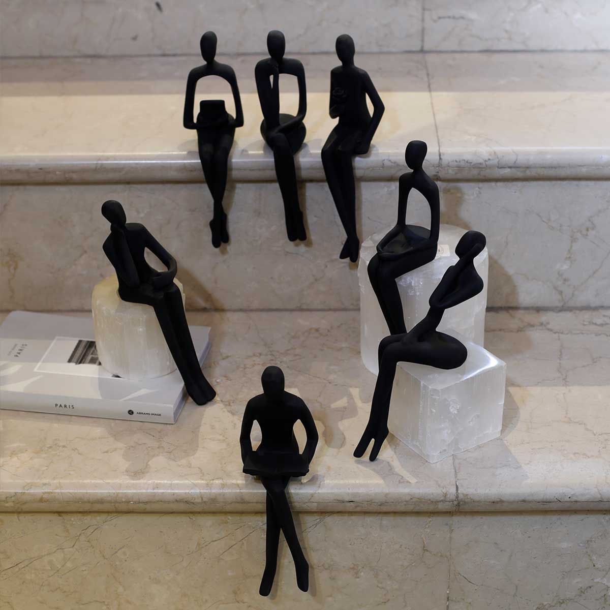 Brie 7 Lady Set Sculpture Black