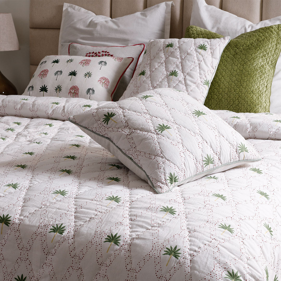 Ramo Quilt With Cushion Cover Set