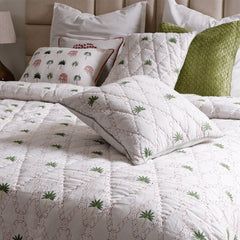 Ramo Quilt With Cushion Cover Set