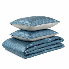 Kinar Quilt With Cushion Covers Set