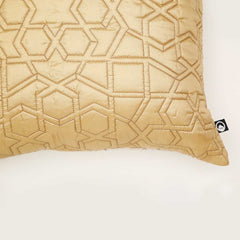 Tassel Quilt With Cushion Covers Set