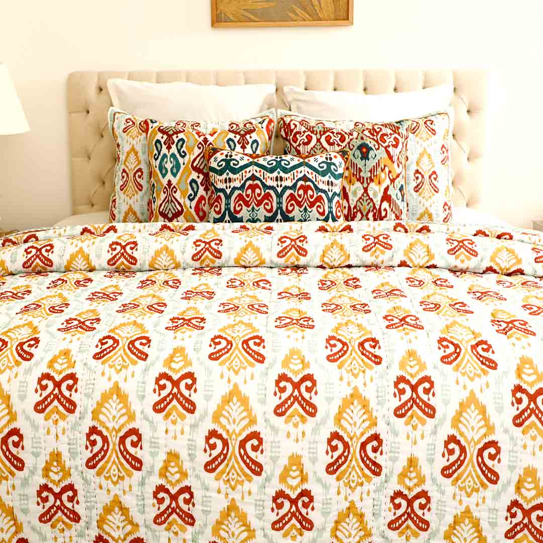 Stuvan Printed Quilt With Sham Set