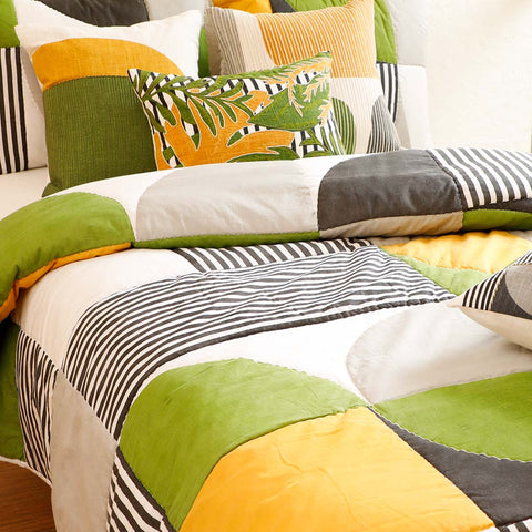 Circa Quilt and Sham Set