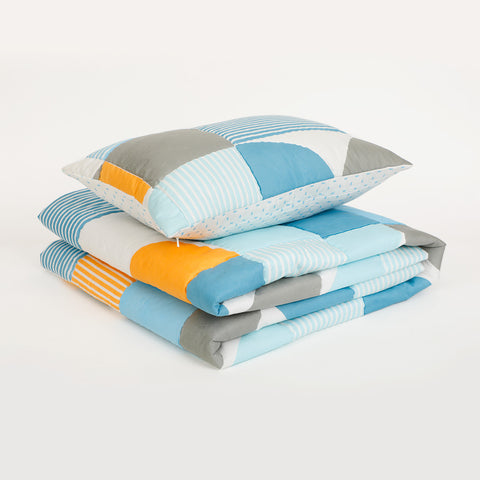 Crescent Quilt and Pillow Cover Set