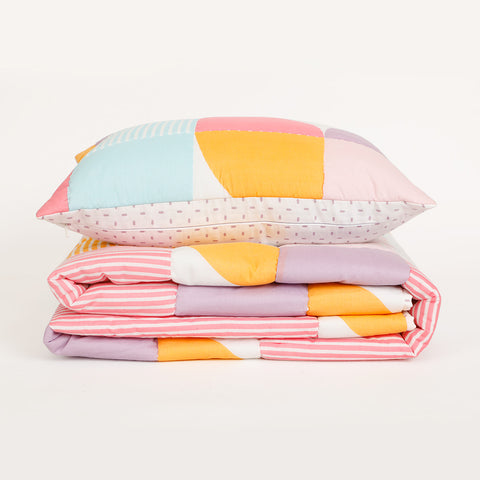 Archtripe Quilt and Pillow Cover Set