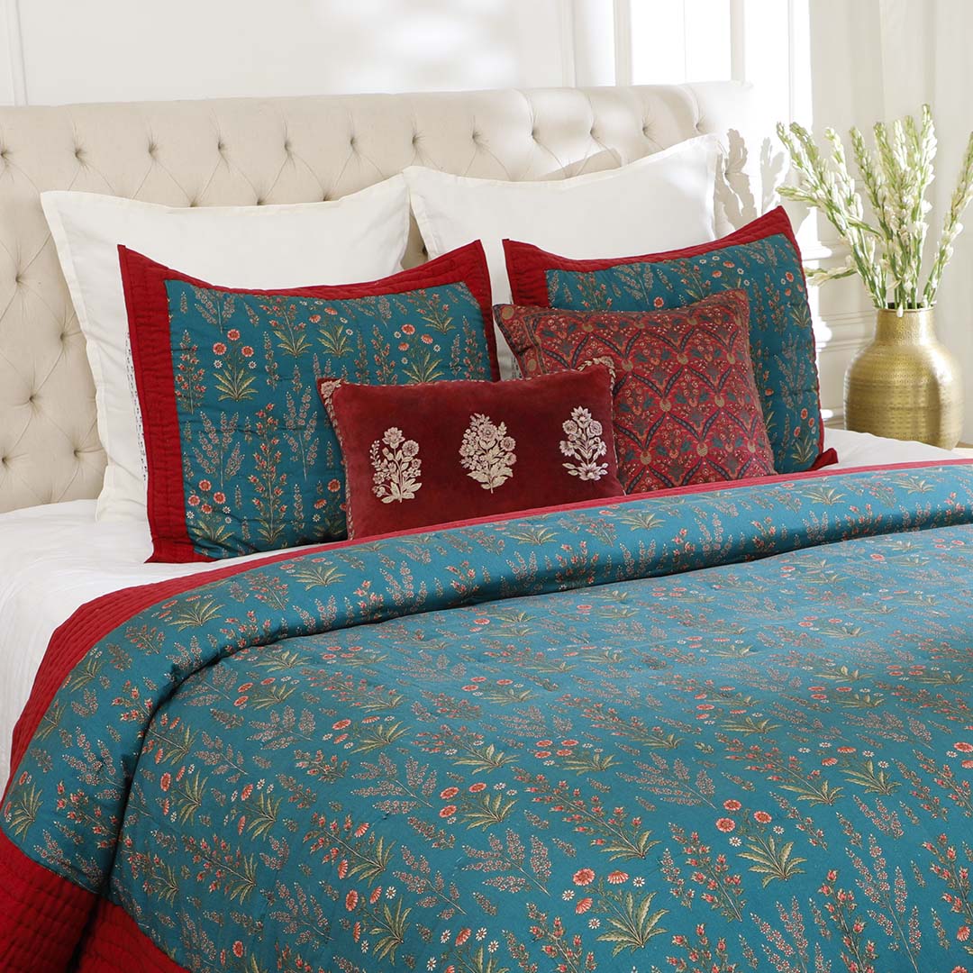 Nilofer Quilt and Sham Set