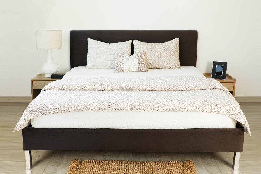 Bed_mobile