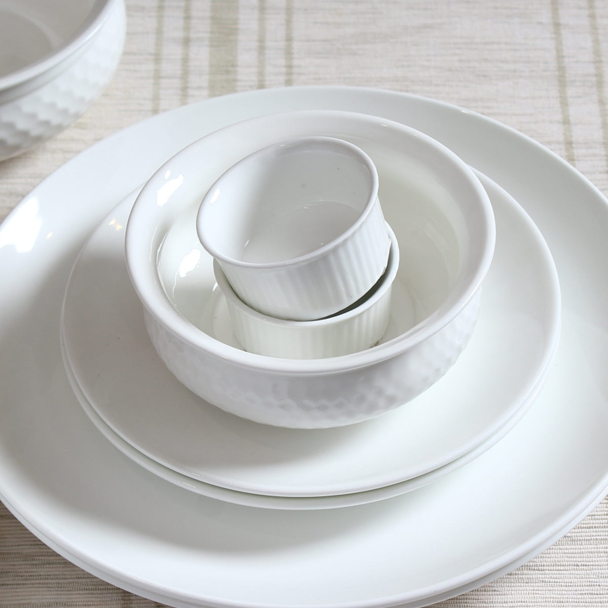 Elvis Remikin Bowl White