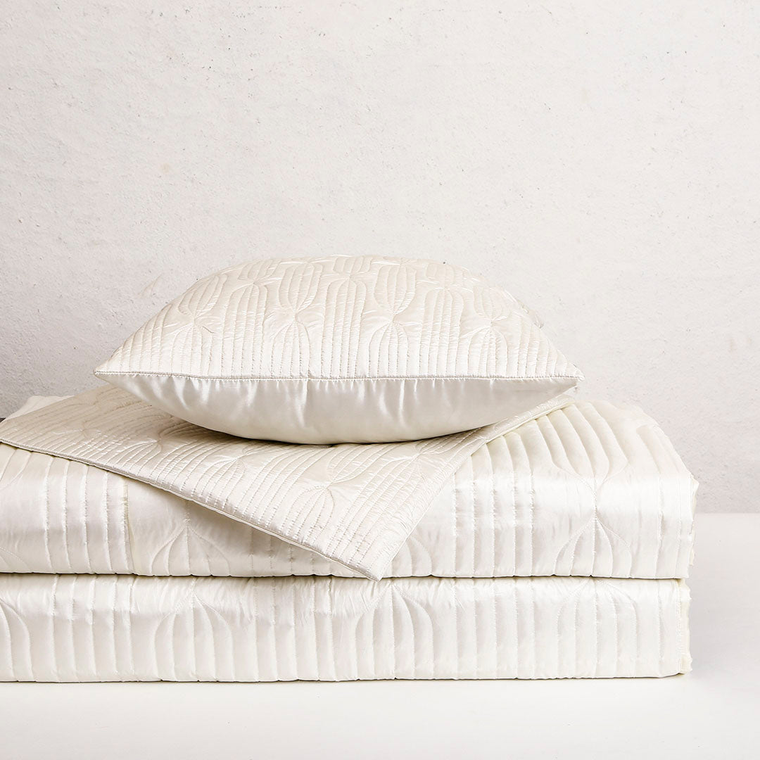 Nordic Scandinavian Quilt with Cushion Covers Set