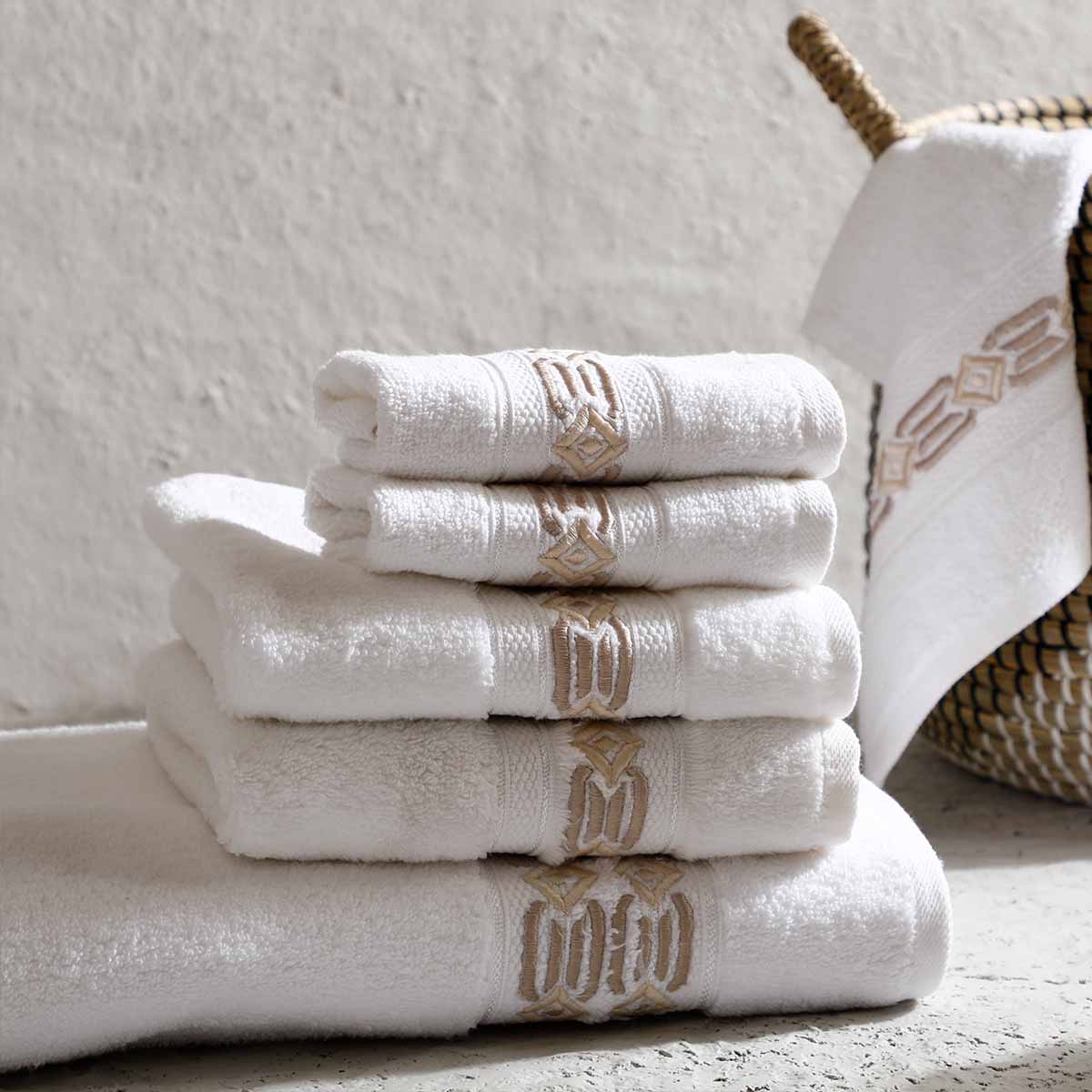 Snowy Bath Towel