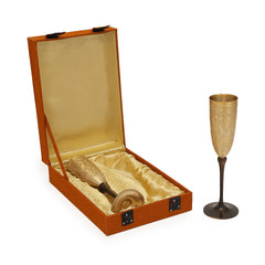Frado Wine Glass Set of 2 in Velvet Box