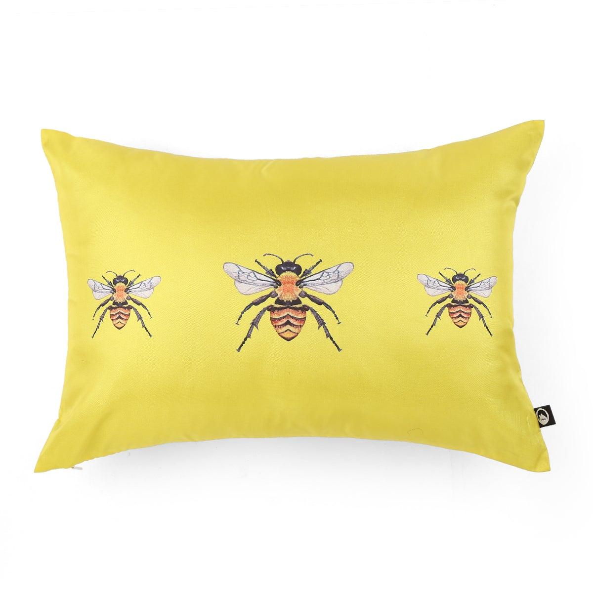 Della Bees Print Cushion Cover - Home4u