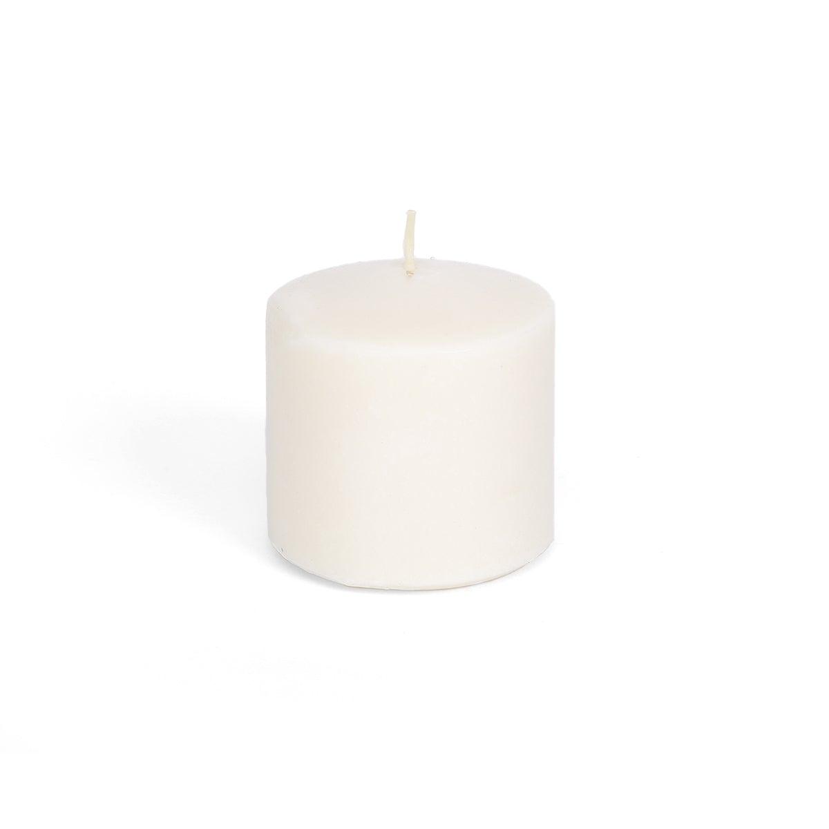Livna Unscented Candle White (3x3 cm) - Home4u