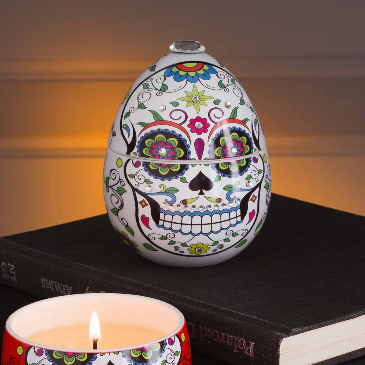 Ladenac White Skull Candle In Ceramic Egg