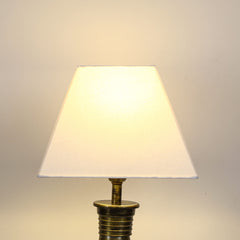 Milky Square Edge Shade Medium