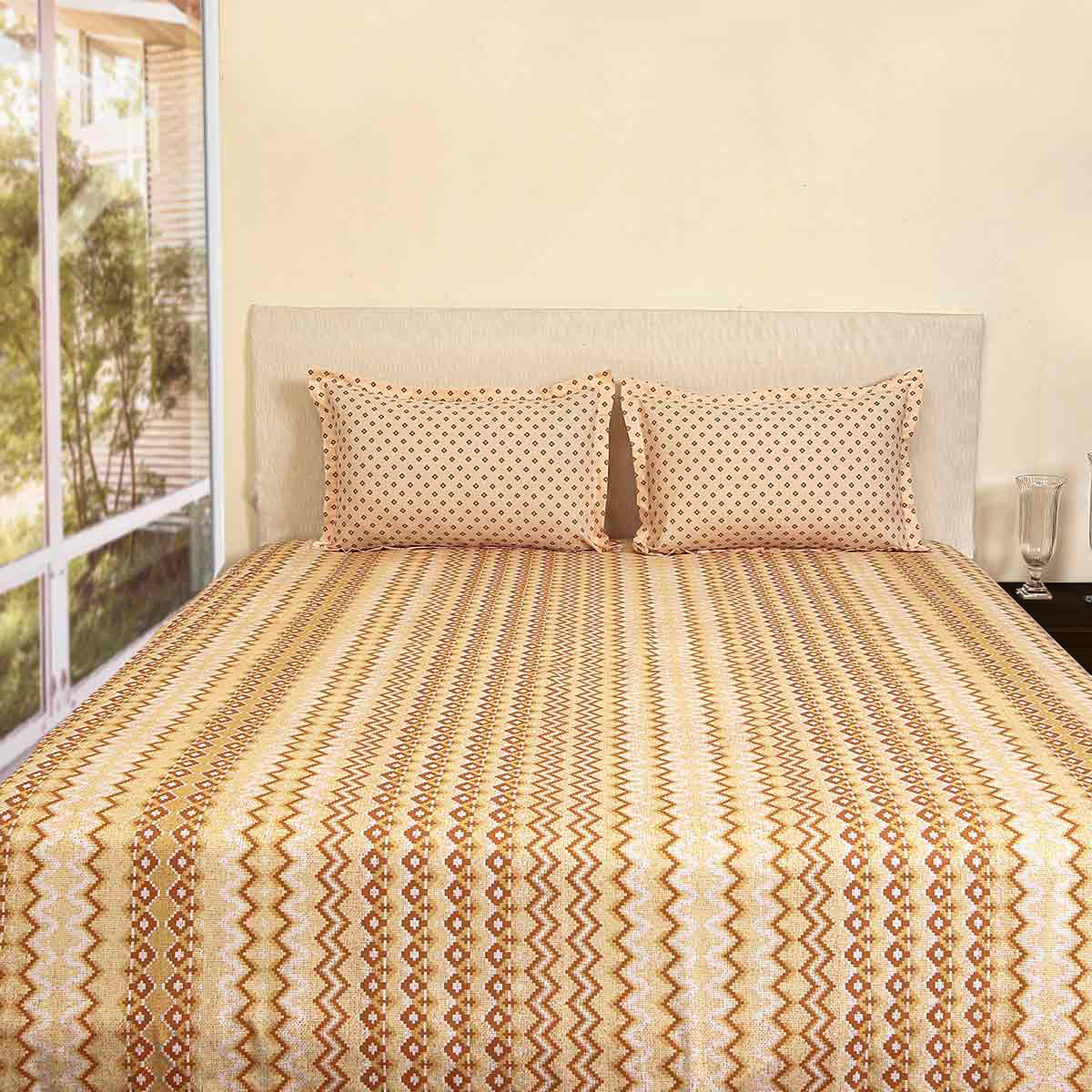 Kaia Peach Queen Size Bedsheet with 2 Pillow Covers