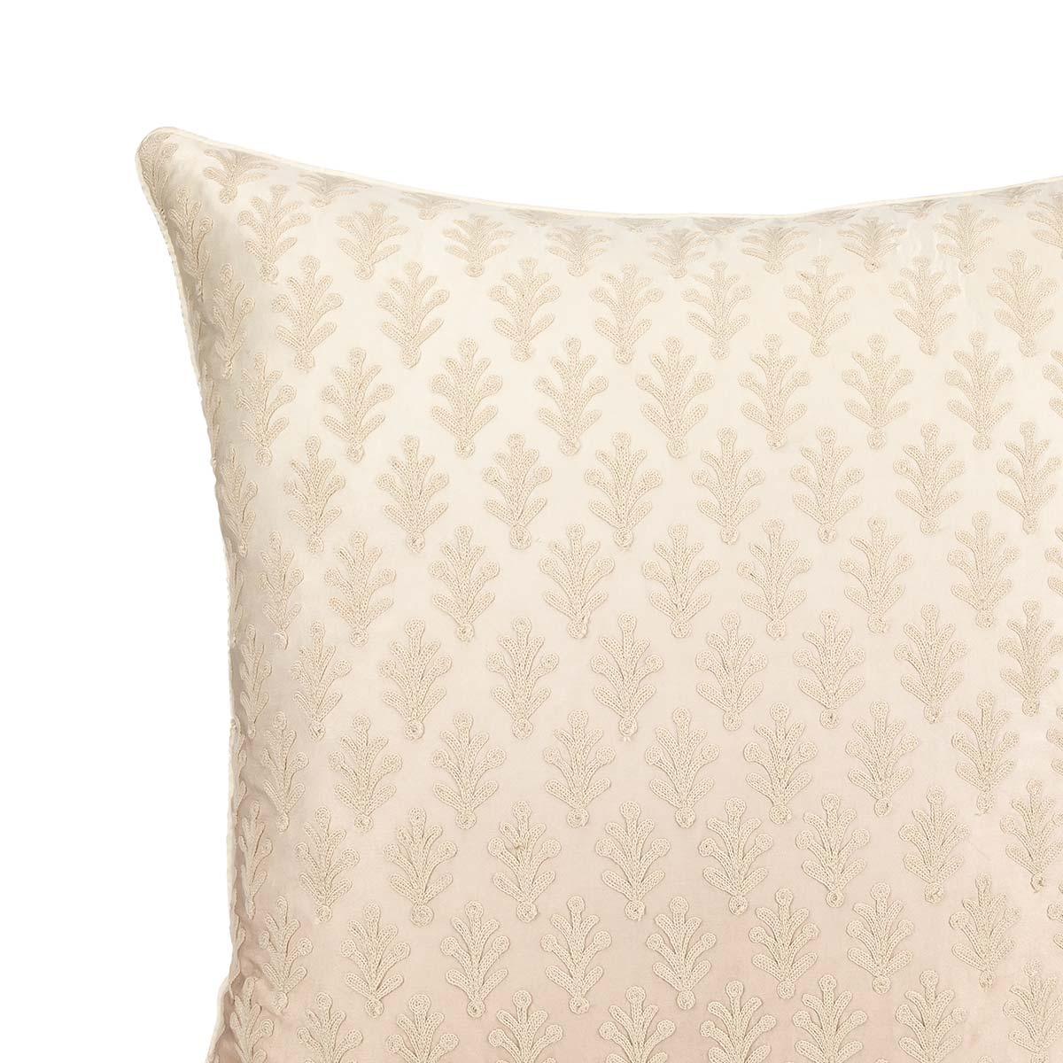 Ambie 18 In X 18 In Ivory Cushion - Home4u